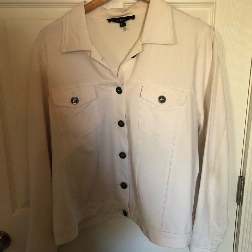 White jacket sz 18 from x-two